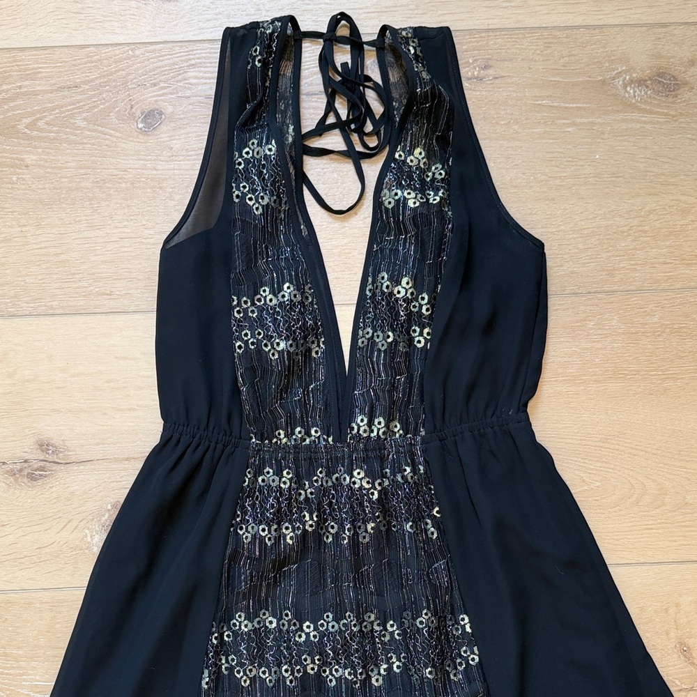 BCBG Black & Gold Plunging Vneck Maxi Dress - Picture 5 of 8